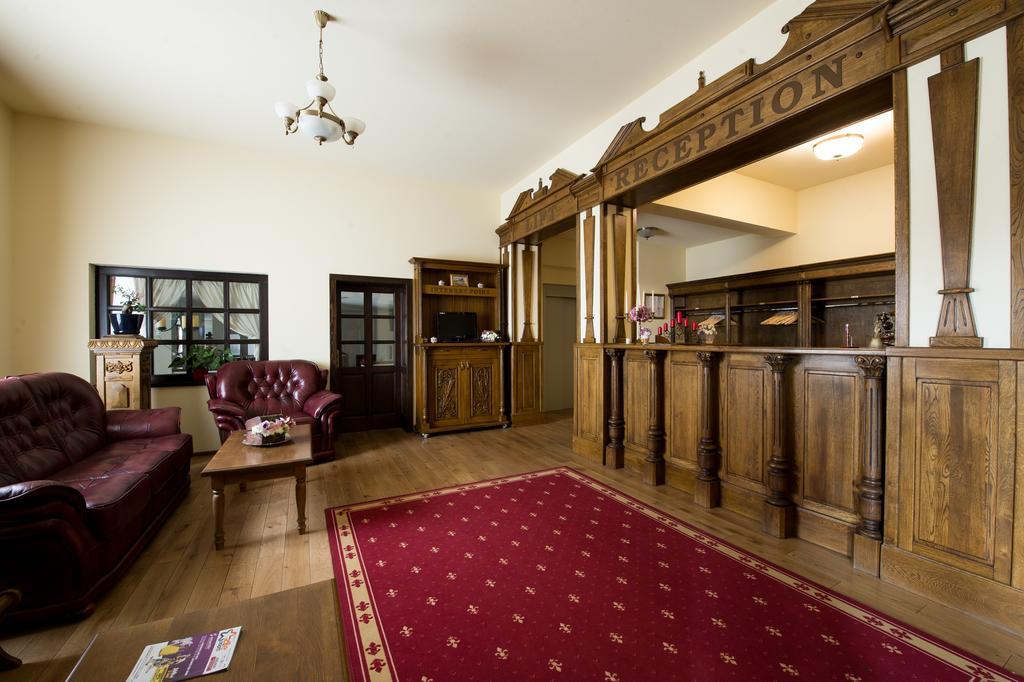 Hotel Castel Royal Mosnita Noua 외부 사진