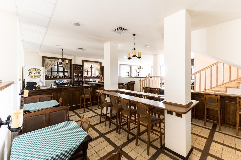 Hotel Castel Royal Mosnita Noua 외부 사진