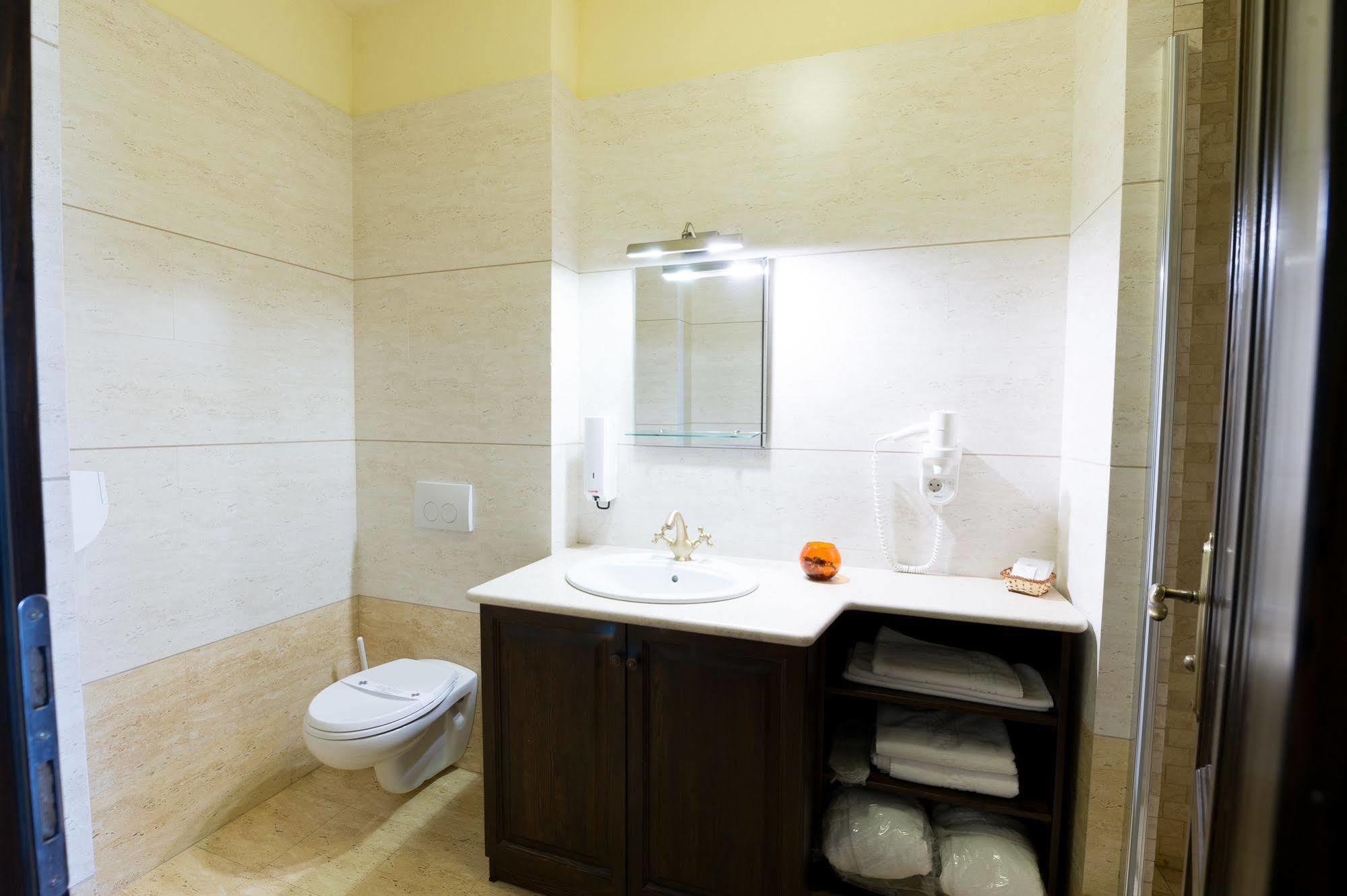 Hotel Castel Royal Mosnita Noua 외부 사진