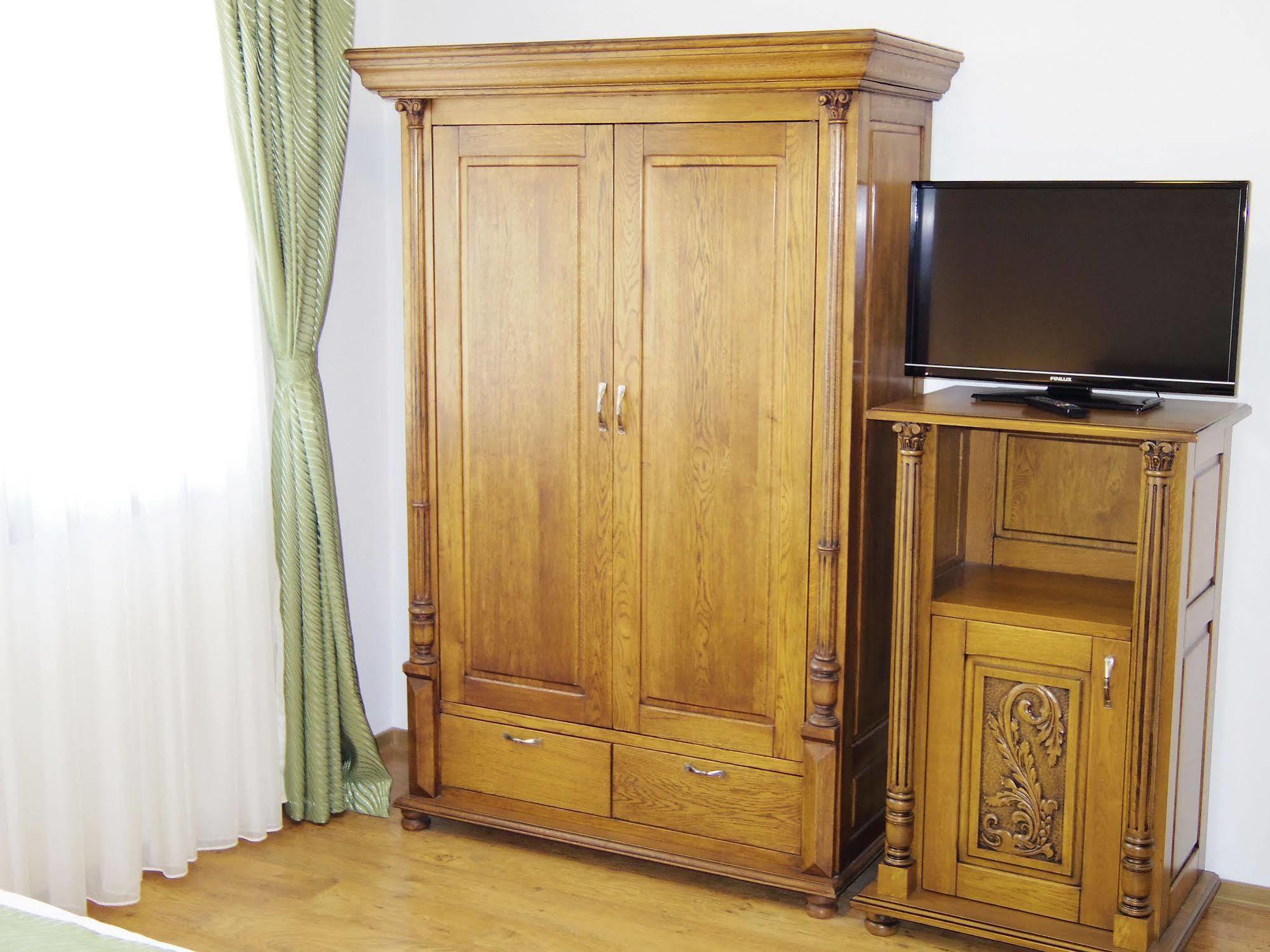 Hotel Castel Royal Mosnita Noua 외부 사진